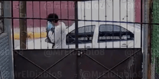 #VIDEO | Se entrega joven que fue captado abandonando a un bebé recién nacido en una bolsa en #México