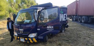 Se registra choque entre camión Jumex y tráiler en la Pátzcuaro-Cuitzeo
