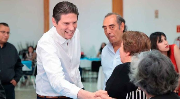 Liderazgos reconocen el trabajo de Alfonso Martínez