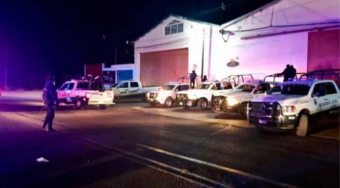 #VIDEO | Policías de Queréndaro son atacados por delincuentes fuertemente armados