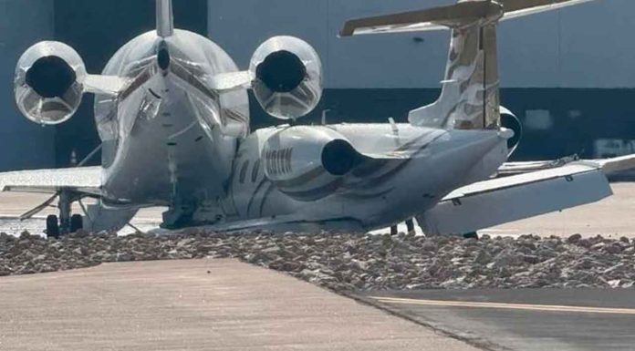 #VIDEO | Dos aviones privados chocan en el aeropuerto de Scottsdale