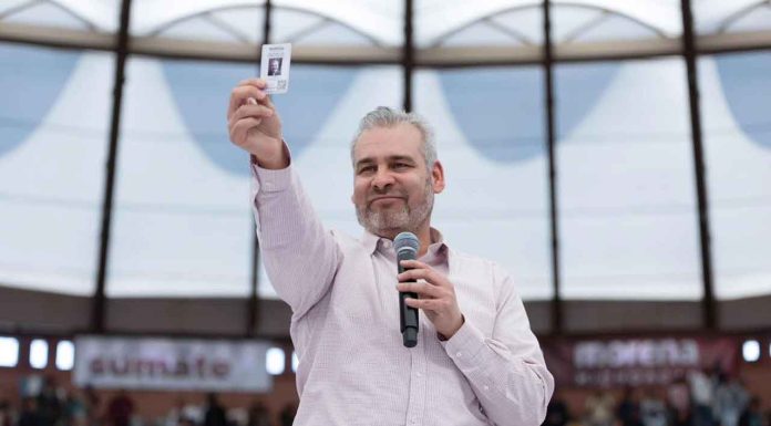 Llama gobernador del Estado a cerrar filas en apoyo de Claudia Sheinbaum