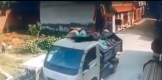 #VIDEO | Recolector de basura iba arriba del camión y termina electrocutado; no vio los cables de alta tensión