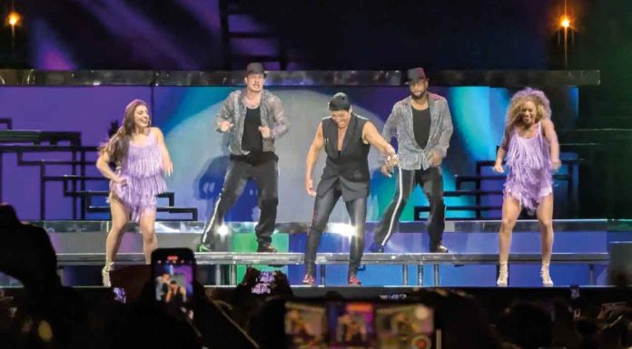#Imágenes #VIDEO | Arma Chayanne la Fiesta en América en el Estadio Morelos