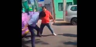 #VIDEO | #México: Chóferes de transporte público pelean a golpes por el pasaje