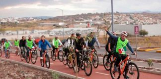 ¡A rodar! Fomenta Bedolla carrera ciclista contra las adicciones