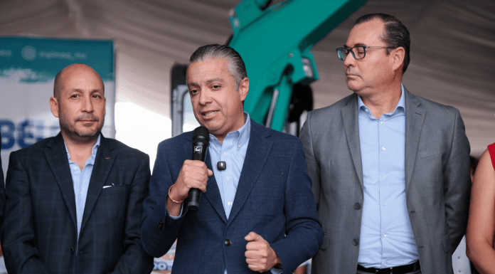 Invertidos más de 21 mil mdp en obras en Michoacán: Navarro García
