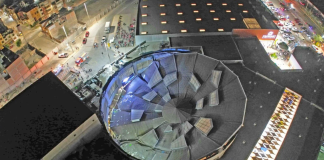 #VIDEOS | Así fue el momento exacto en que techo de plaza comercial colapsó; al menos 6 fallecidos