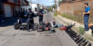 Tres heridos tras choque de motos en Uruapan