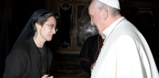 Papa Francisco nombra a la nueva gobernadora del Vaticano: la monja Raffaella Petrini