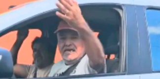 #VIDEO | “No sabes quién soy”: Conductor tira basura en la calle y una mujer lo confronta #México