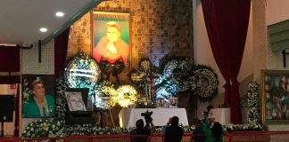 #VIDEO | Así despidieron a Paquita la del Barrio sus fanáticos en CDMX ; mariachis entonaron sus más grandes éxitos