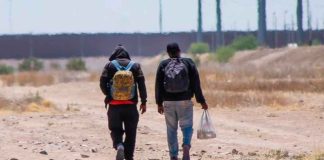 Más de 30 trámites, servicios y programas gratuitos para migrantes michoacanos