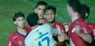 #Video | Jugador da puñetazo en el rostro a su rival durante final de futbol #Internacional