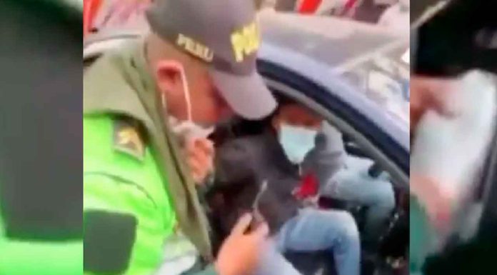 #VIDEO | ¿Eres tú Teniente harinas? Un policía inhala droga durante operativos #Internacional