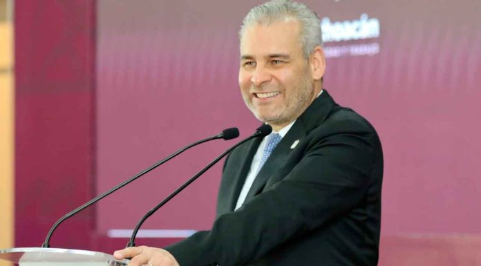 Crece a 75 % pago de refrendo en línea: Bedolla