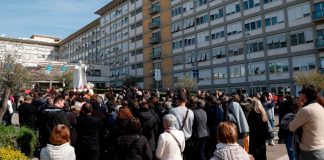 #Video // El Vaticano convoca a una oración masiva por la salud del Papa Francisco #Internacional
