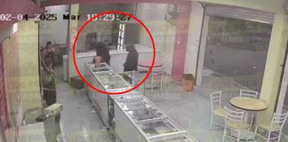 #VIDEO | Sujetos roban y golpean a clientes de una paletería “La Michoacana”