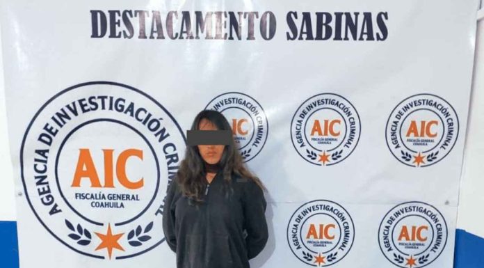 #Video // Detienen a mujer por agredir a su expareja, tras haberla terminado #Coahuila