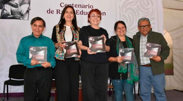 SEE participa en edición por los 100 años de Radio Educación