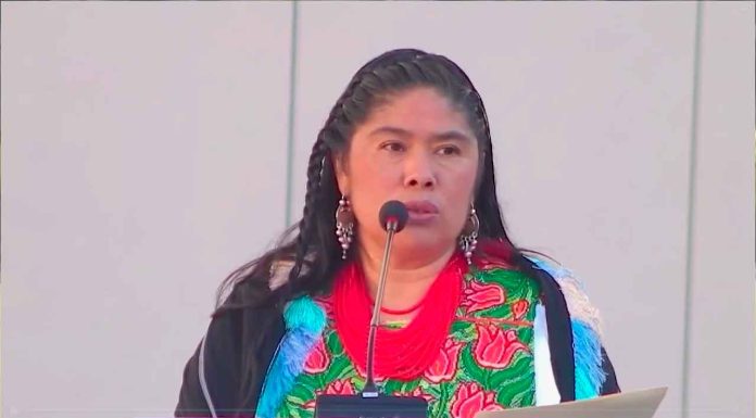 #Video // Llama oradora oficial a construir juntos un mejor país, sin olvidar a los pueblos originarios