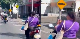 #Video // Madre pone en riesgo la vida de su bebé al trasladarlo en una moto