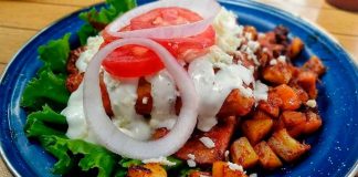 Déjate conquistar por el sabor de las enchiladas placeras de Michoacán