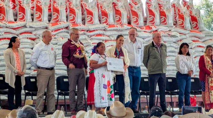 #Imágenes | En Zirahuén inicia Claudia Sheinbaum entrega del Programa Nacional de Fertilizantes para el Bienestar