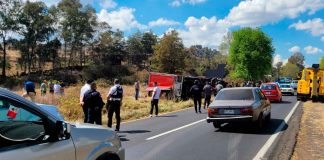 #VIDEO | Policías recuperan tráiler cervecero robado y detienen al conductor, en Lagunillas