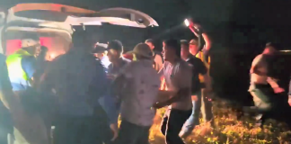 #VIDEO | #AlMomento: Avión se desploma en Honduras tras despegar