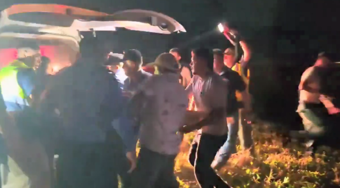 #VIDEO | #AlMomento: Avión se desploma en Honduras tras despegar