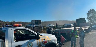 #Video #Segumiento | Choque vehicular múltiple deja 5 heridos en la Morelia-Pátzcuaro