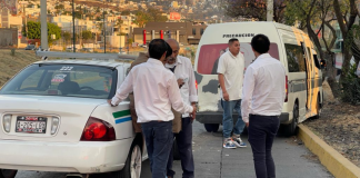 #Imágenes // Choca taxi contra combi en el libramiento oriente de Morelia; hay 2 heridos