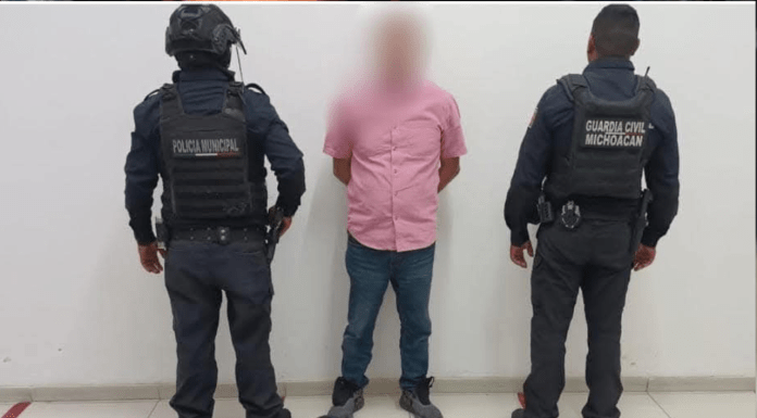 Capturan a sujeto que intentó robar mas de 5 mil pesos en mercancía de Walmart, Zamora