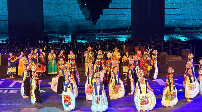 #Video | Entre colores y mucho baile, K’uinchekua llega a su fin