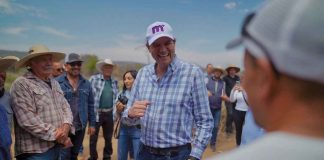 Arranca Alfonso Martínez rehabilitación de camino saca cosecha en Chiquimitío