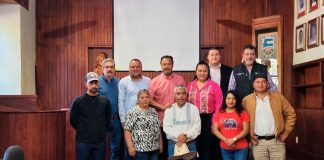 Julio Arreola toma protesta a nuevo Director de Asuntos Indígenas en Pátzcuaro