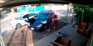 #VIDEO #Viral | Familia es atropellada frente a su hogar en #México; mujer pierde a sus bebés
