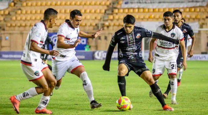 #Video | Extraño autogol se da en la Liga de Expansión durante el Alebrijes vs Coyotes y levanta sospechas entre los internautas