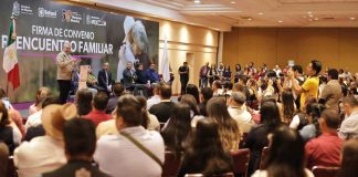 #VIDEO #Imágenes | Refrenda Bedolla compromiso con familias migrantes; firma convenio con presidentes