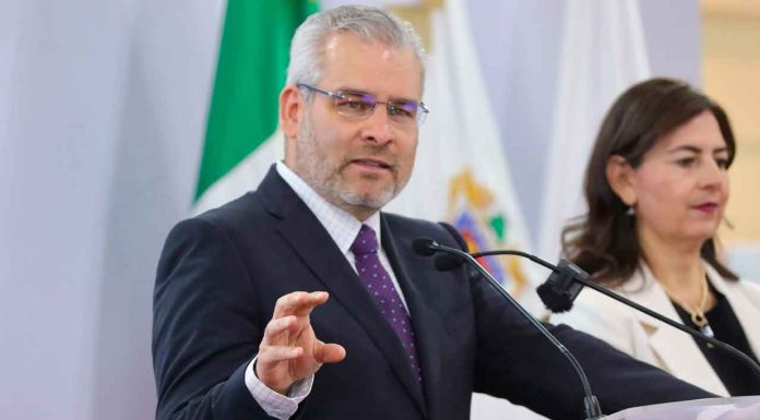 Ramírez Bedolla advierte que no cederá a presiones de la CNTE: “No podemos volver al desorden que había en la educación”