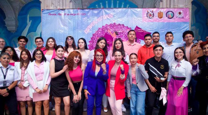 Giulianna Bugarini reafirma que el respaldo a estudiantes de la UMSNH continúa: 1 de cada 3 recibe becas y apoyos