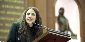 Cuando se gobierna con honestidad, se construye futuro: Bugarini celebra nuevo campus en Huetamo
