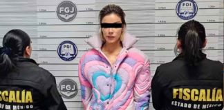 #VIDEO #Viral #México | La modelo Aleska Génesis impone tendencia con la chamarra de su detención; se agota en línea ¿La comprarías?