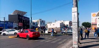 Se manifiesta CNTE en la delegación del ISSSTE, rechazan su propuesta de reforma