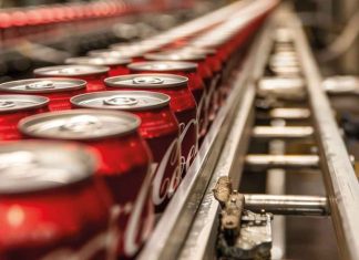 Coca-Cola suspende operaciones en planta de China por posible contaminación con cloro