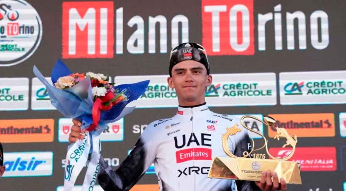 #Video | Isaac del Toro hace historia al ganar la Milán-Turín: el primer mexicano en conquistar la clásica italiana