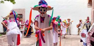 #Imágenes | Danza de T’harés y Maringuías por primera vez en la K’uínchekua