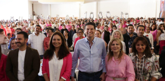 Presenta Alfonso Martínez el programa Mujeres al 1000×10