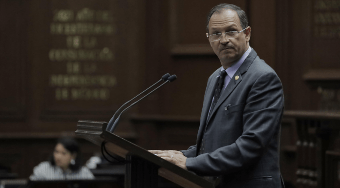 Propone David Martínez Gowman mejoras administrativas en servicio de agua potable